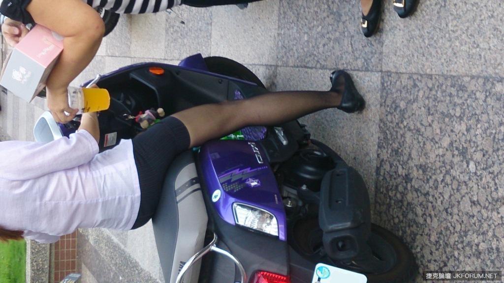 绑马尾的女骑士(6)