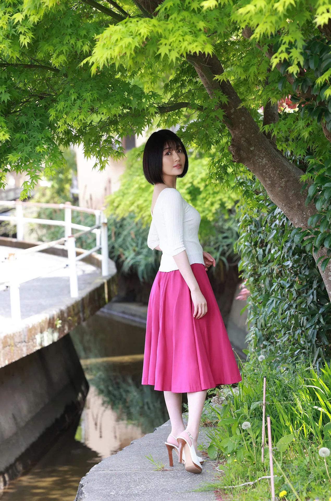 [新藤まなみ] 正妹身材性感又抚媚…不禁想(3)