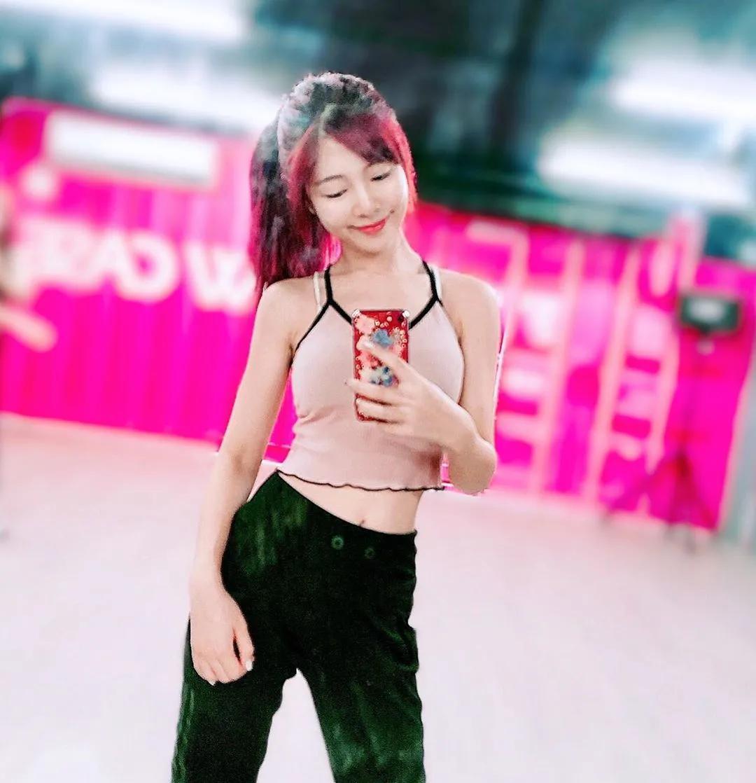 倪暄Eli 气质系啦啦队女神火力全开(14)