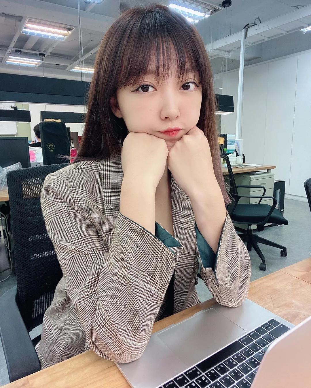 陈采青 火辣身材让人超喷鼻血让网友虎个不停(2)