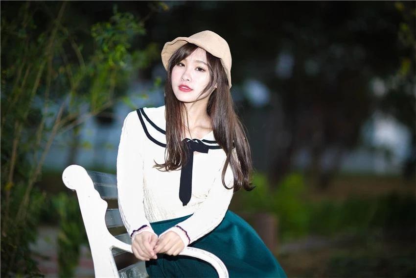 台灣清純美女莫葵Vika校園風清純外拍寫真57P(51)