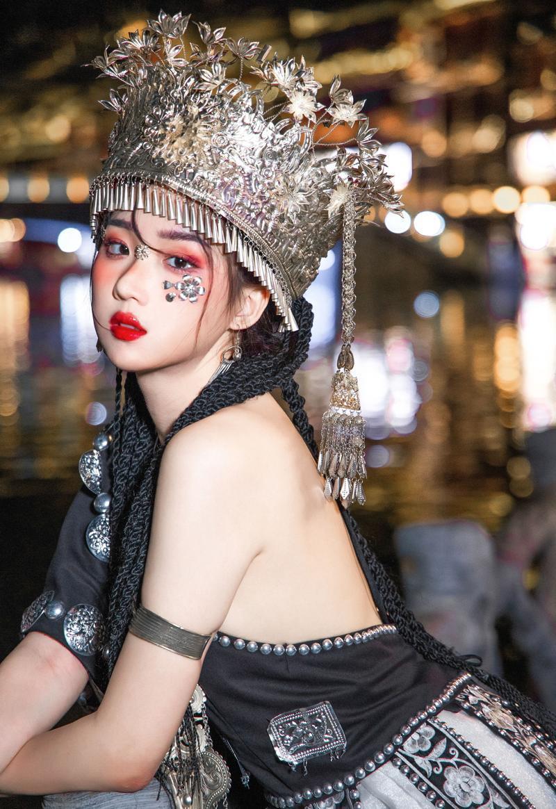 [Cosplay] 瓦斯塔亚小龙虾 苗疆女子(6)