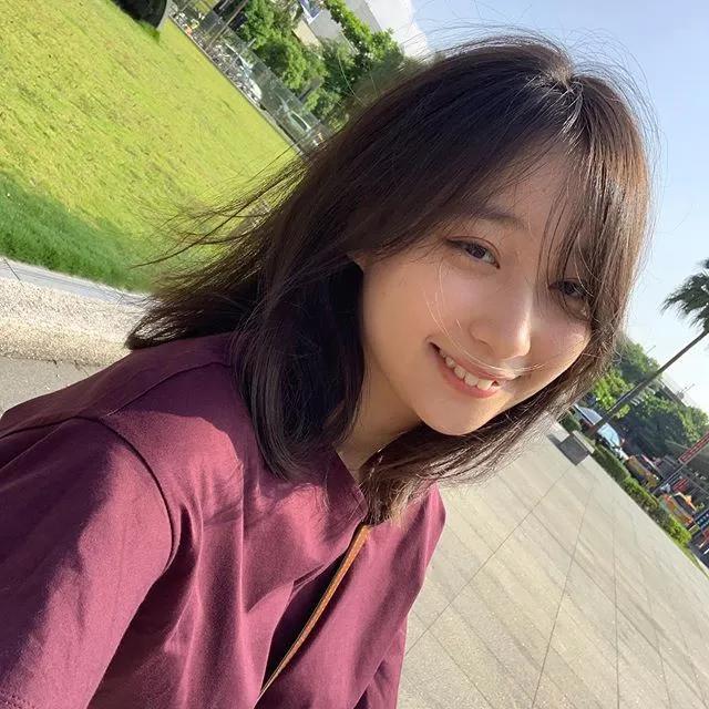 孙培雅 气质妹颜值超吸睛 让人忍不住一看再看(3)