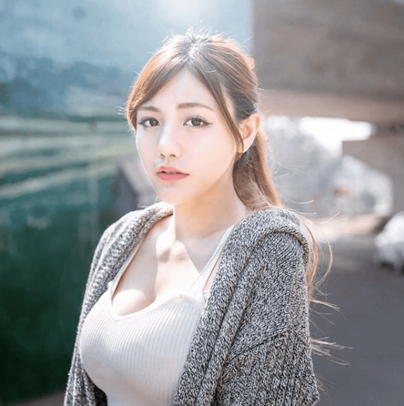 甜美网红「陈葳」根本猫系美少女，圆圆大眼和「圆圆G弹」绝对给你双重爆击～(19)