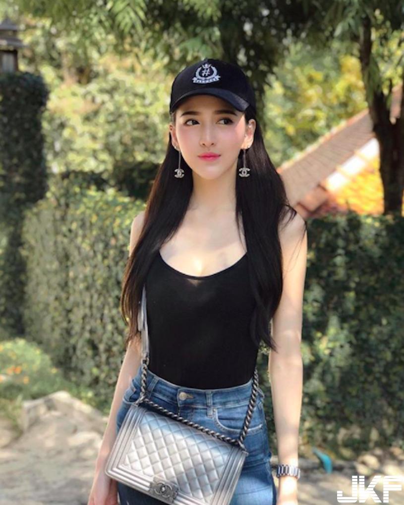 超甜美！「白皙美乳正妹」高颜值引疯传！挑逗的「美胸视角」画面好邪恶…-小湿妹图(18)