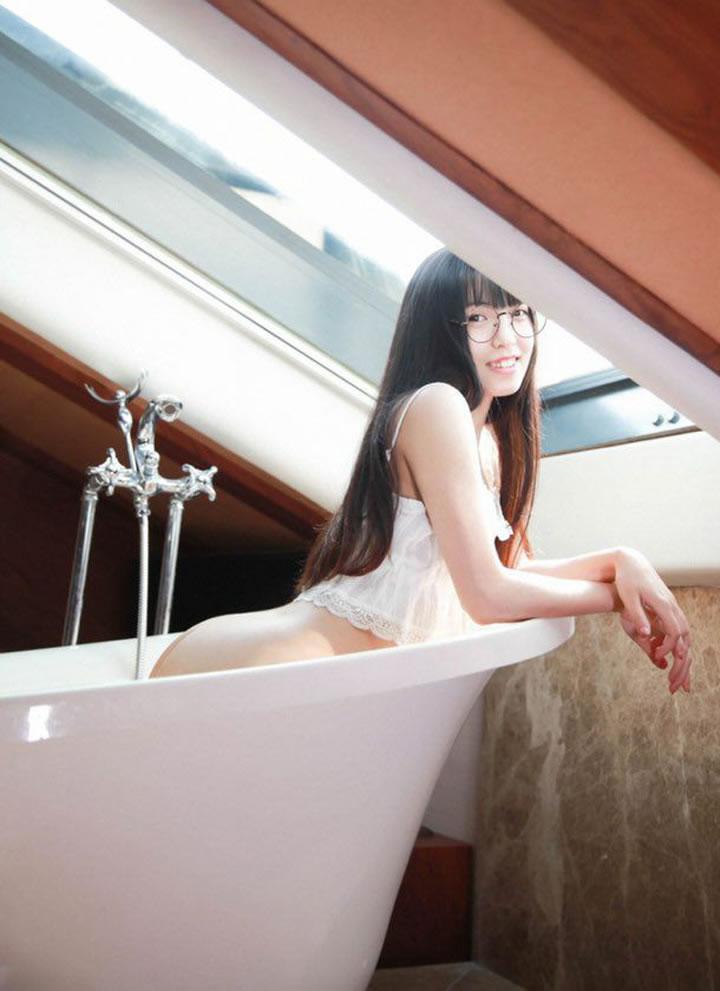 萝莉网红蛇信子姐姐无圣光套图 - (42P) - Sexy asian pics gallery(11)