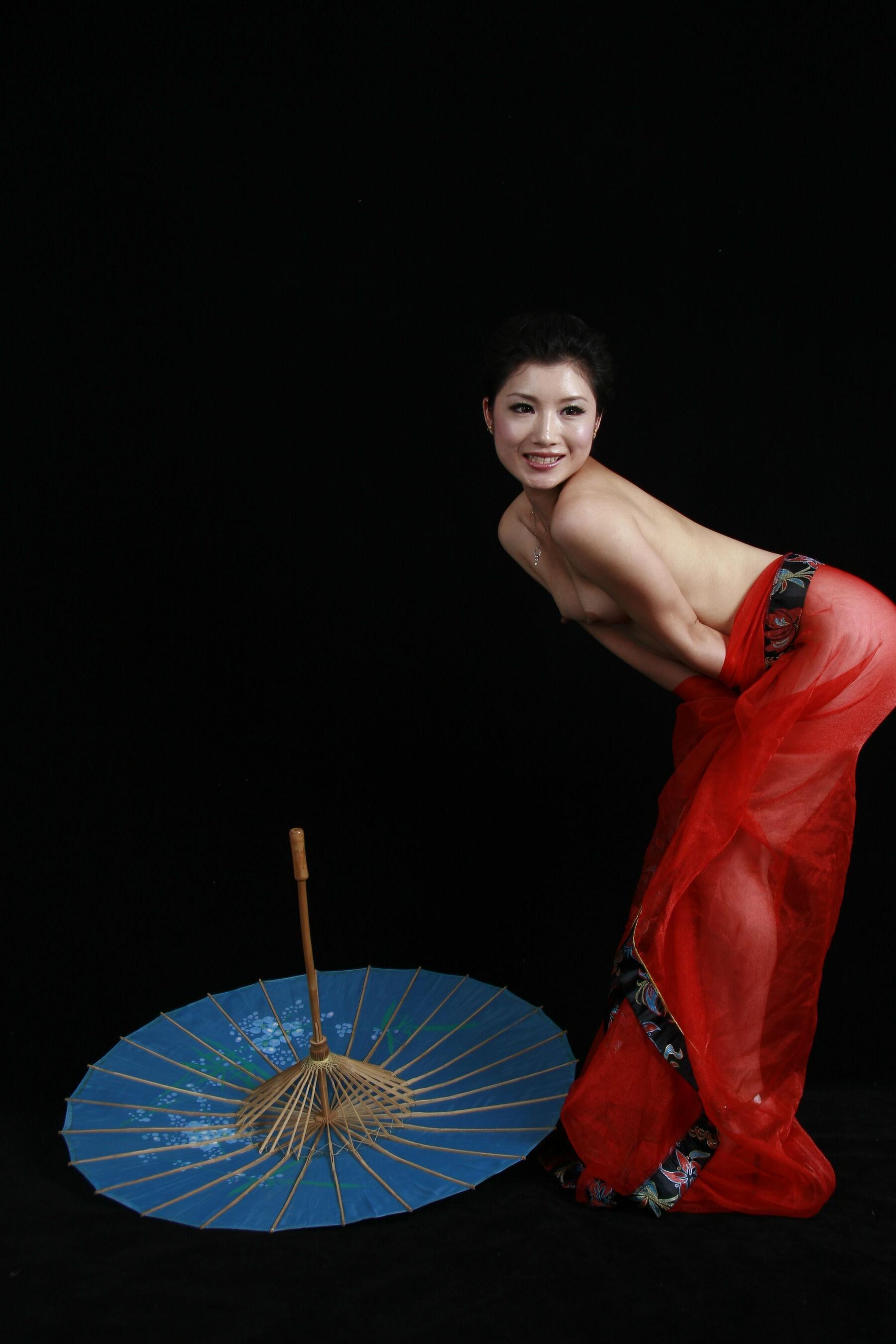 国模套图 国模春迟（磊磊）人体私拍套图(182)