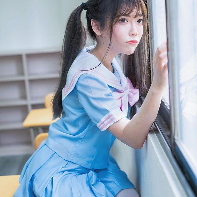 希儿 清纯脸庞看起来好稚嫩好天真无邪(10)