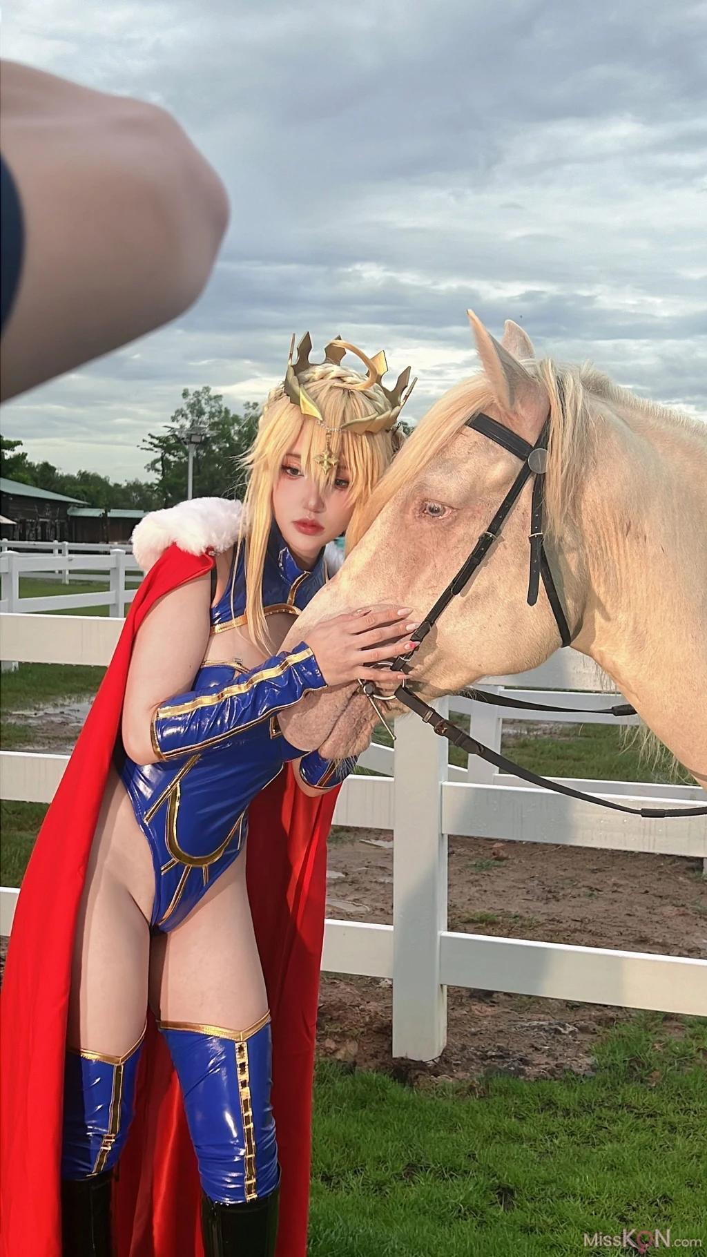 Coser@PuyPuy: Artoria Lancer FateGrand Order (180 photos )(161)