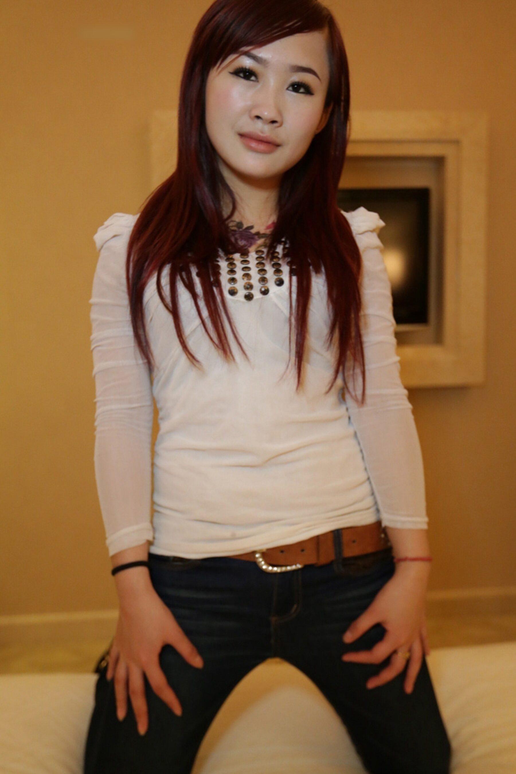 国模套图 国模小小大尺度性爱人体私拍套图(64)