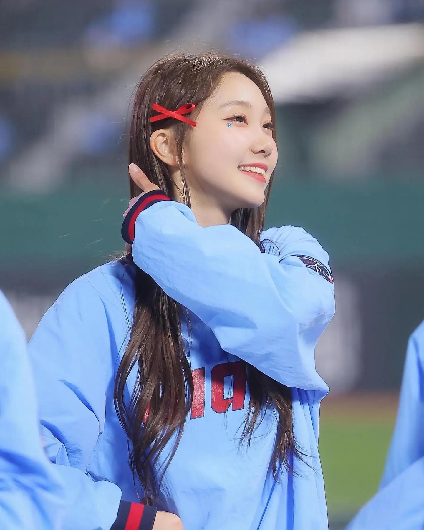 Park Dam-Bi(朴淡备)(40)