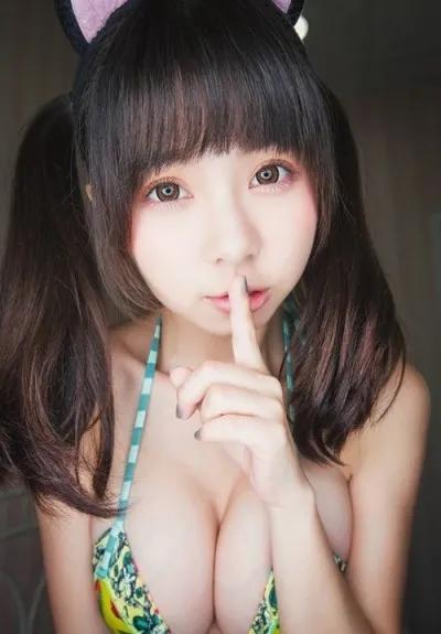 童颜巨乳！萌系少女「Tiny」让人一眼就爱上：可爱到一个不要不要的～(13)