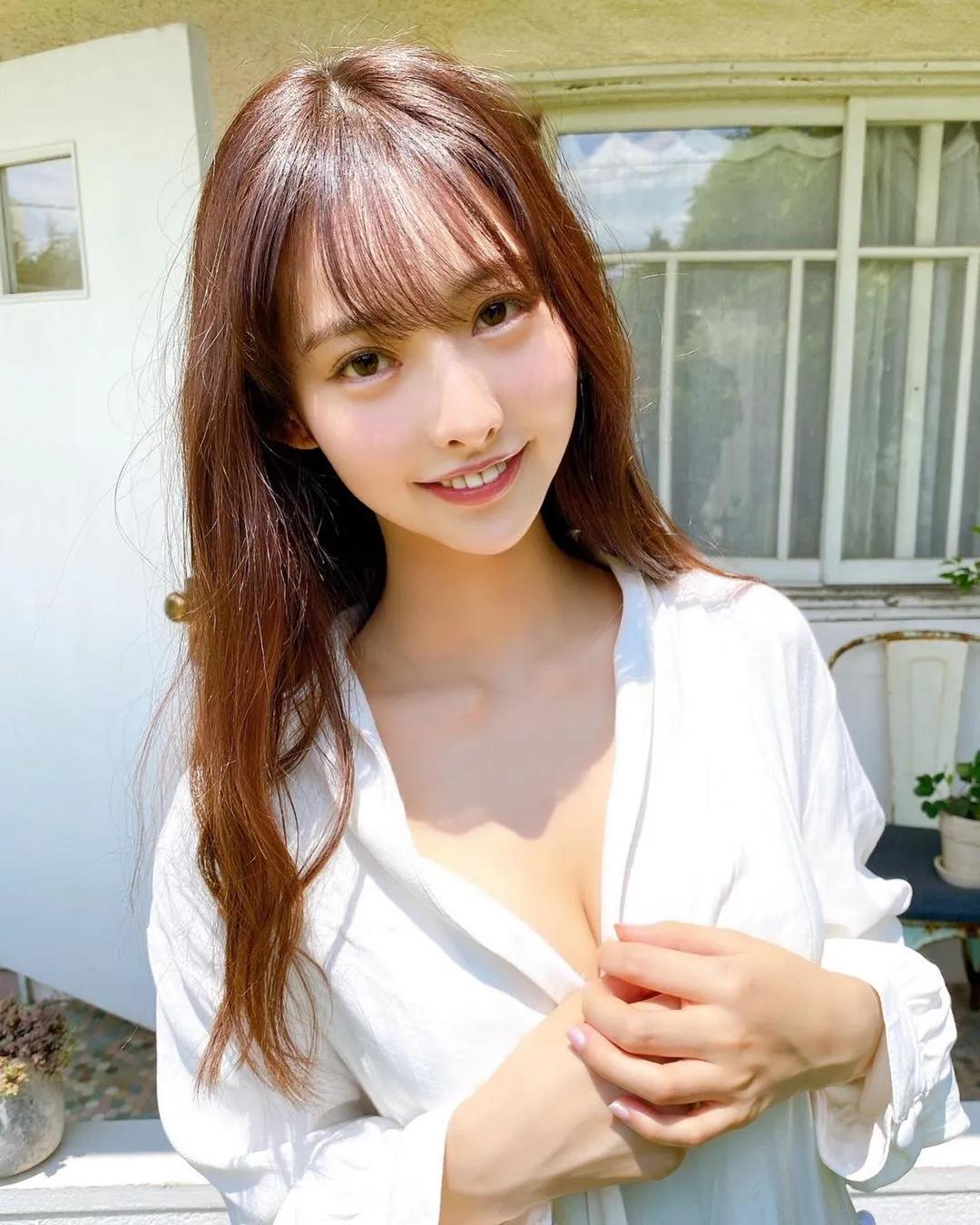 168 cm 中日混血「あのん」写真解封 F 罩杯！「白皙长腿」同样吸睛(2)