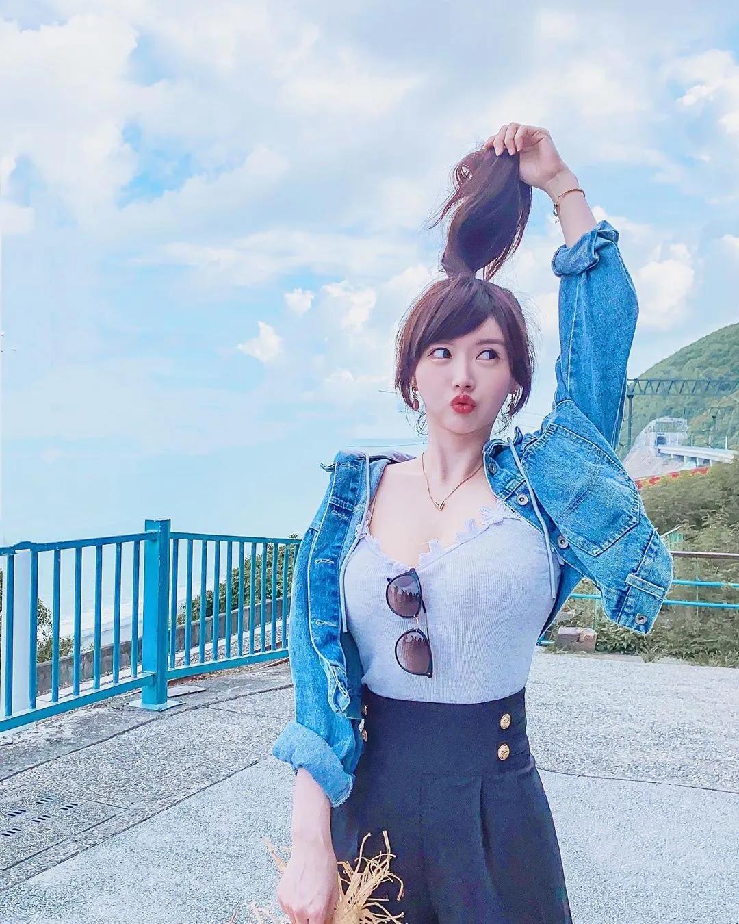 不知道为什么以前没注意到她的胸部 姚采辰(3)