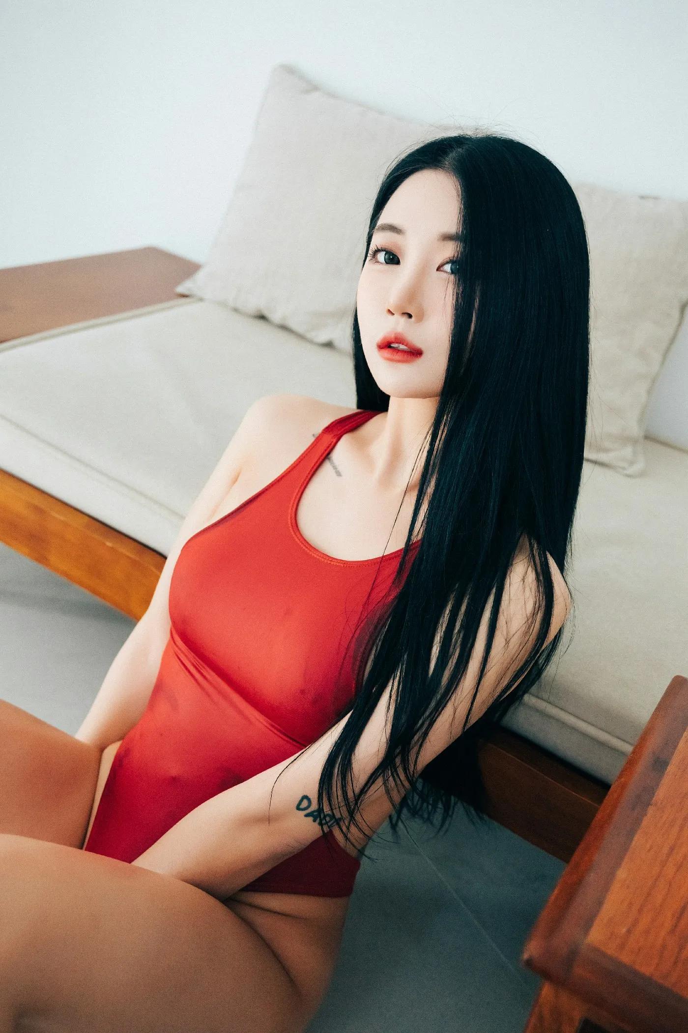 [Loozy] Bomi (보미) - Thin Piece Between(45)