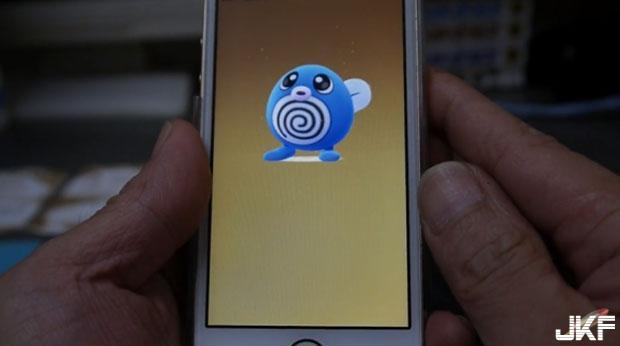 Pokémon Go超变态玩法~配合按摩棒！快让它感受「超自然震动」吧！