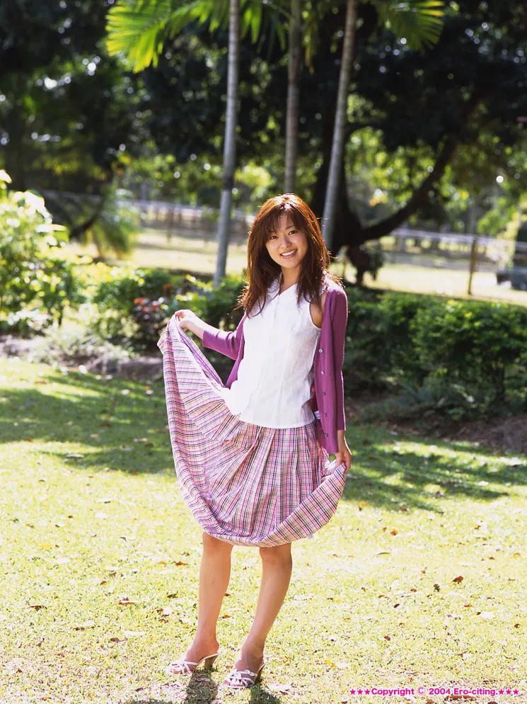 小泽圆 嫩白长辈不小心跑出来极品有料超加分(26)