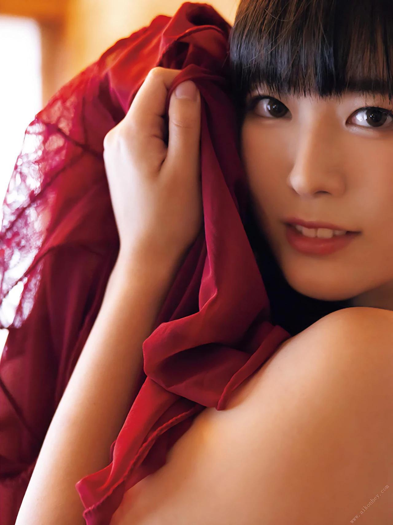 [東雲うみ] 嫩白歐派飽滿露出 一手無法掌握的大小太猖狂 (36P)(15)