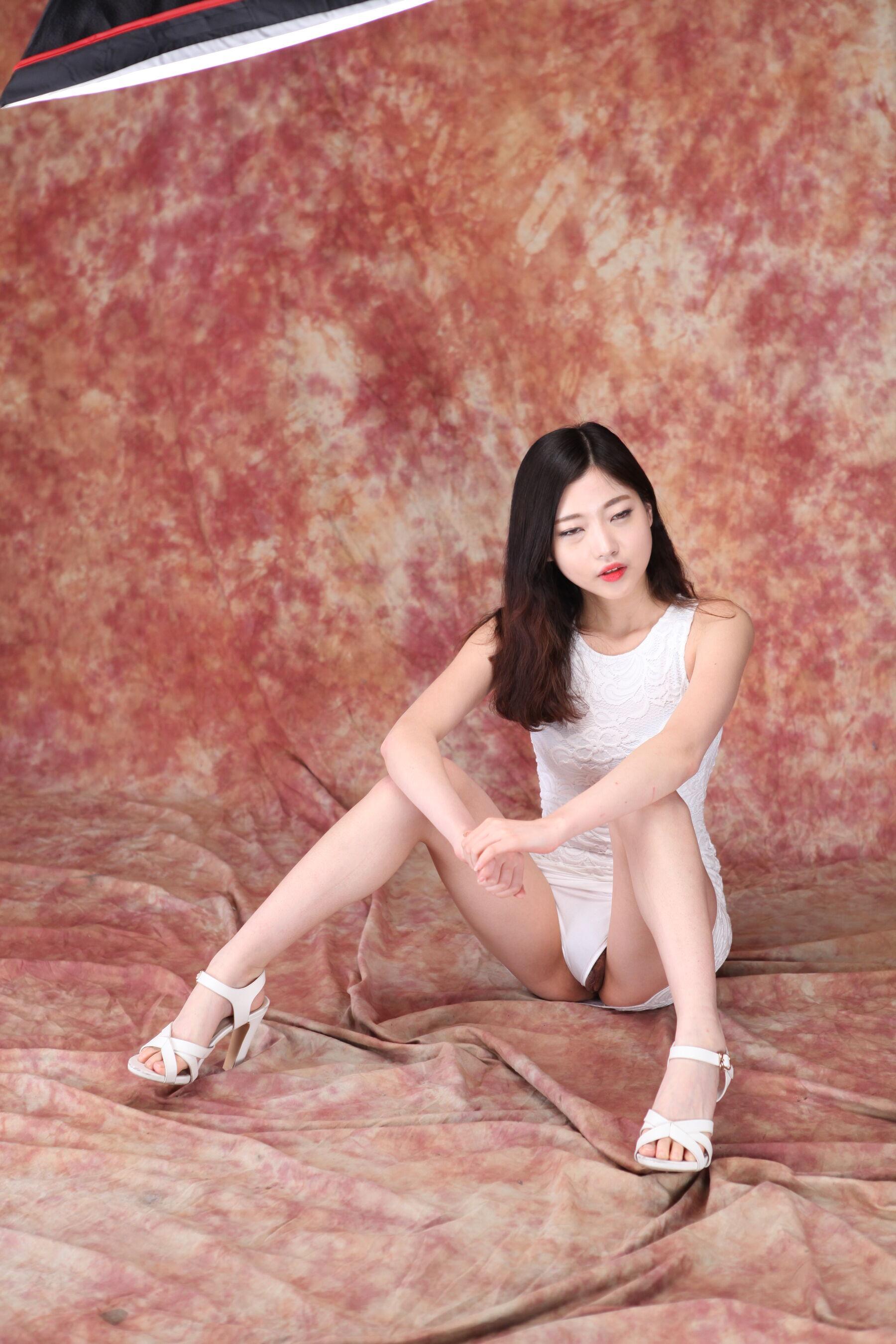 韩模套图 韩模朵儿（송이）大尺度人体私拍套图(130)