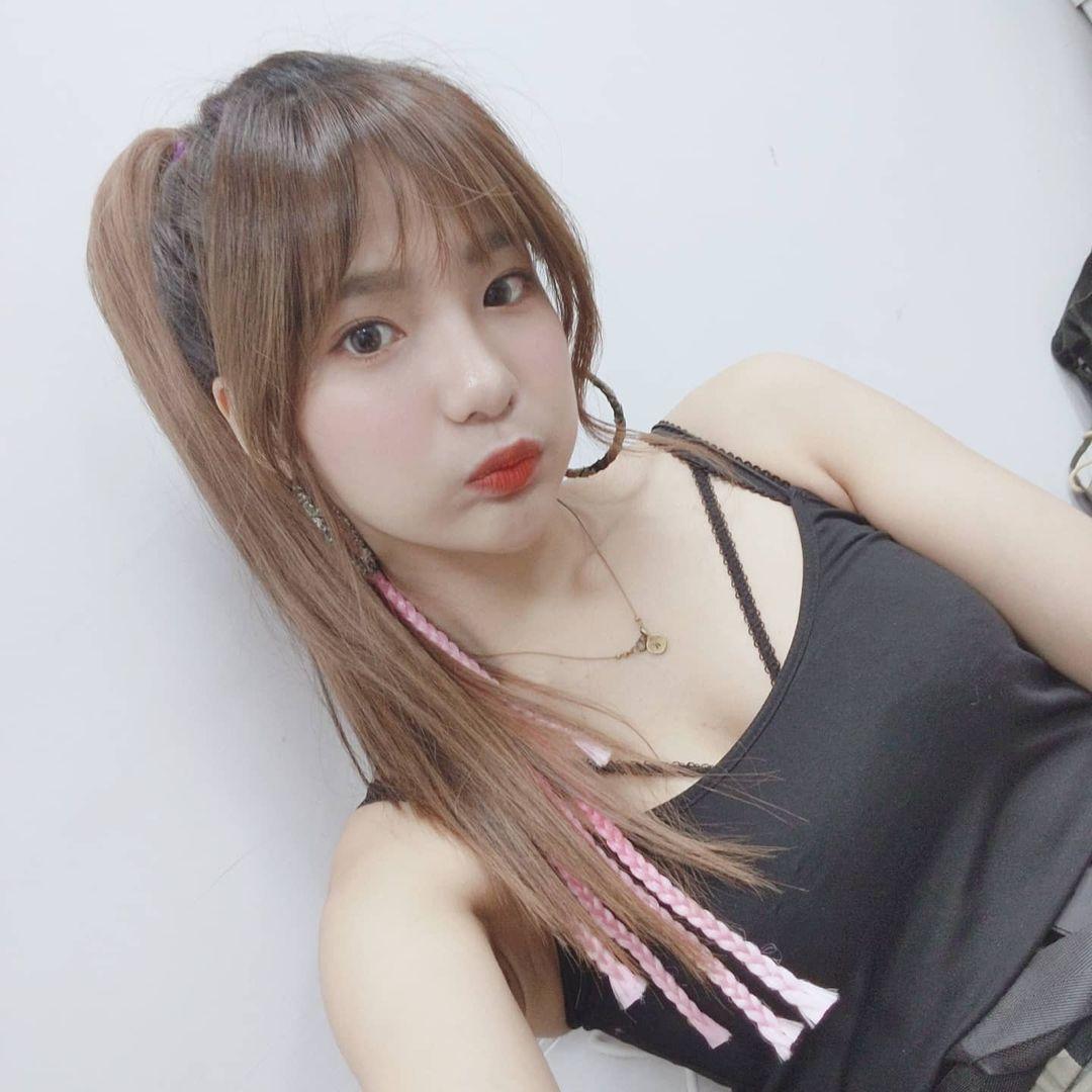 人气实况主贝莉莓 亮丽外型搭配身材 网友：尺寸大又漂亮(9)