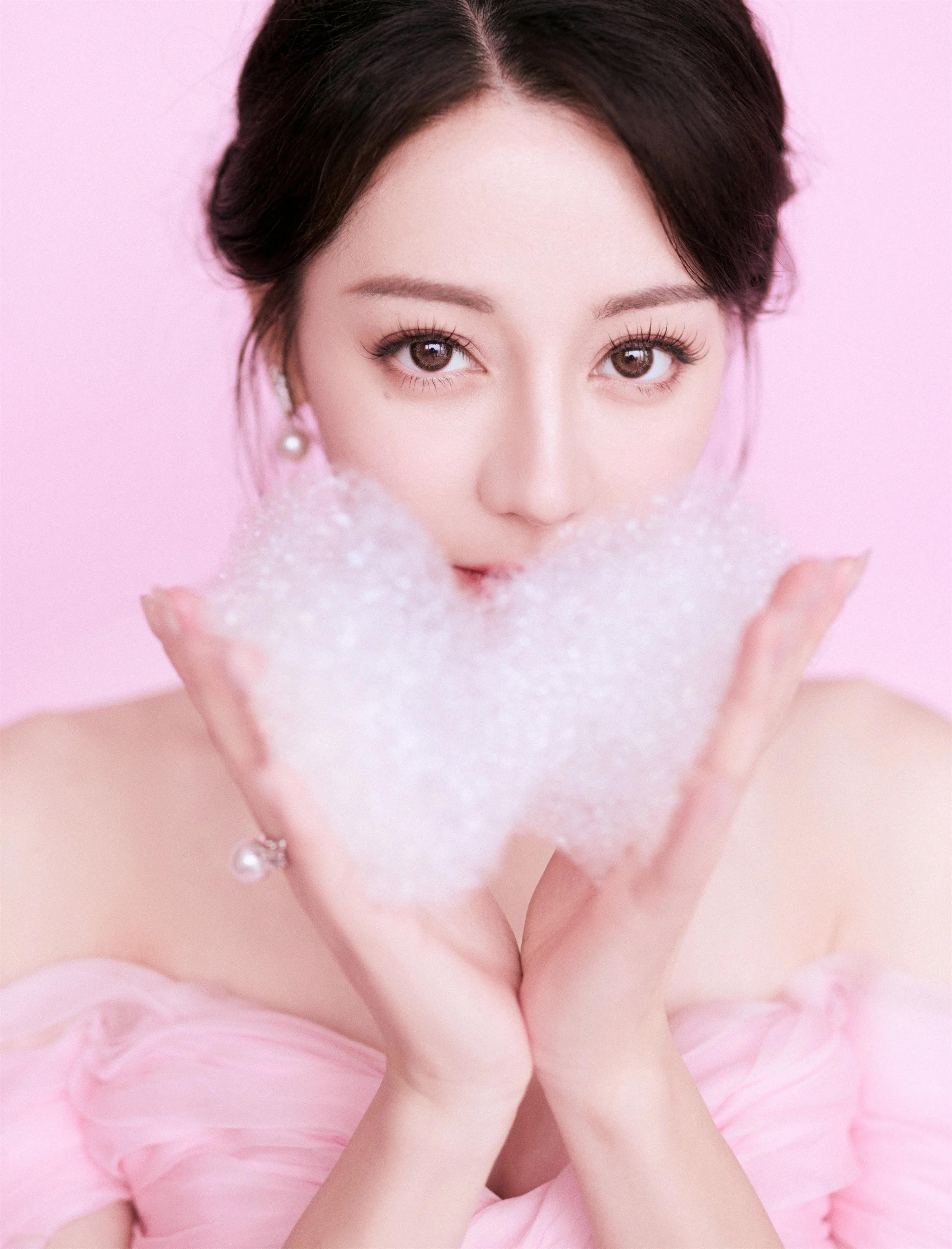 甜甜的午后时光正在酝酿—迪丽热巴[高清套图](3)