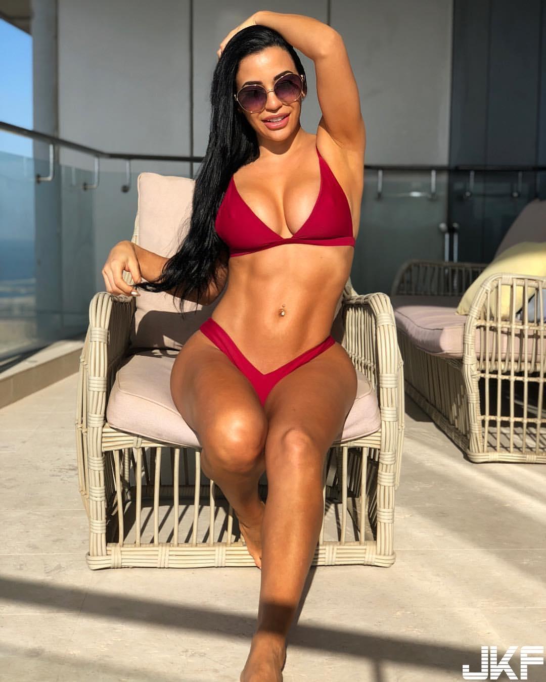 地方妈妈的诱惑！姐姐身材火辣辣大秀浑圆侧乳　奶香四溢母爱大喷发(11)