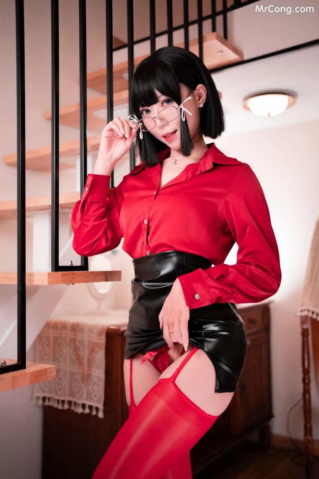 Coser@Money冷冷 No.020: 辉夜姬OL制服 (135 photos )(29)