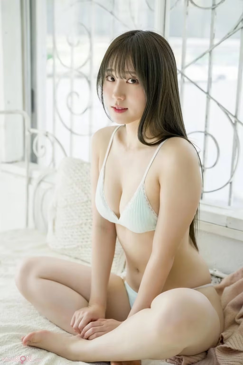 [JP] Momoko Ōshiro (大白桃子)： 白桃〜もぎたての果実アザーカット集〜 (IDOL The Great Age of Discovery) (103 photos) - ( Page 1 / 2 )(15)