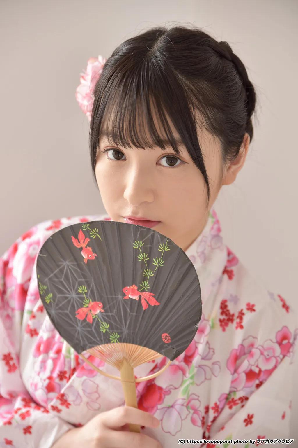 平野もえ 浴衣藏下稚嫩身材引人遐想(2)