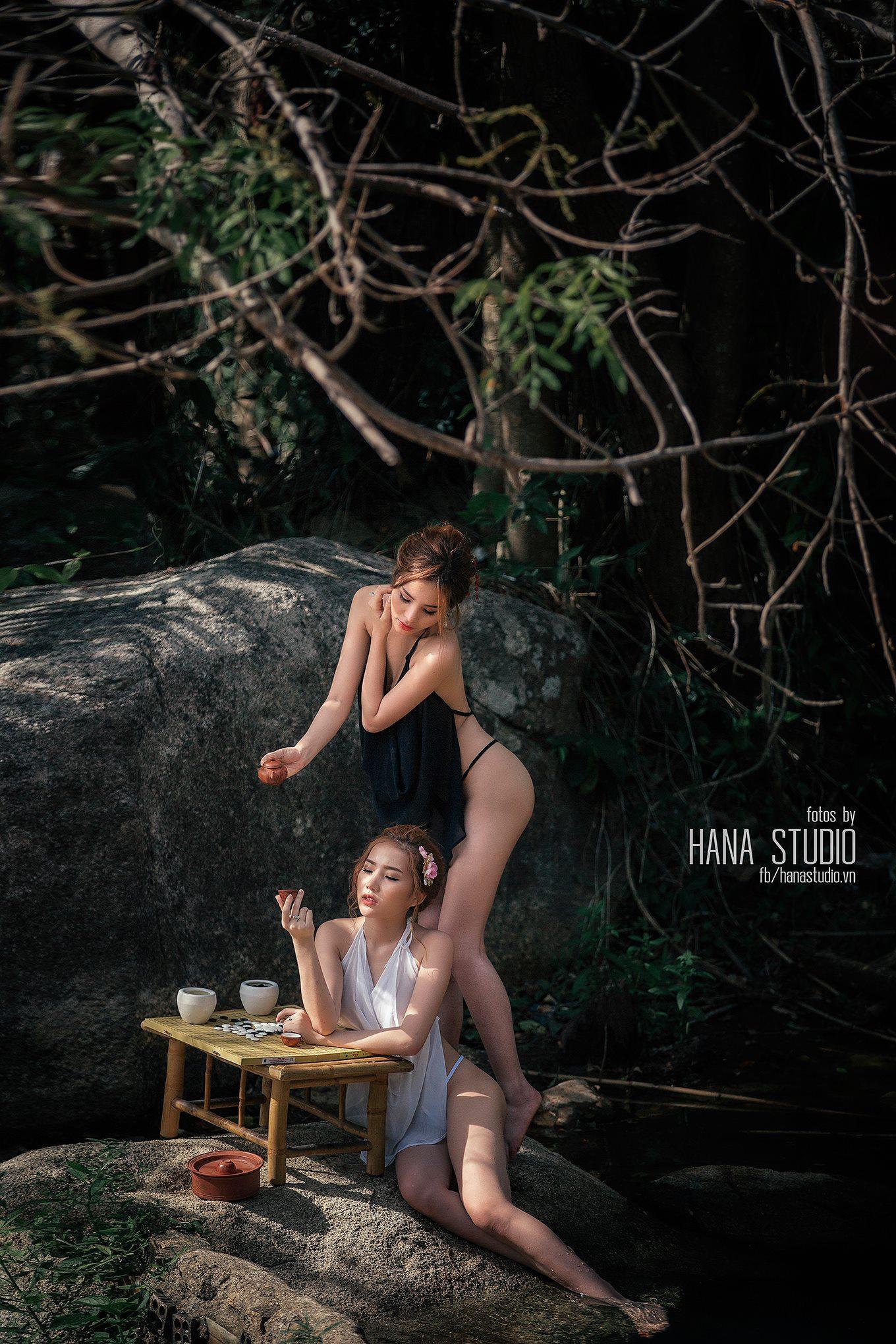 在陶瓷村里拍摄两个性感越南模特的年轻女性的全套照片(74)