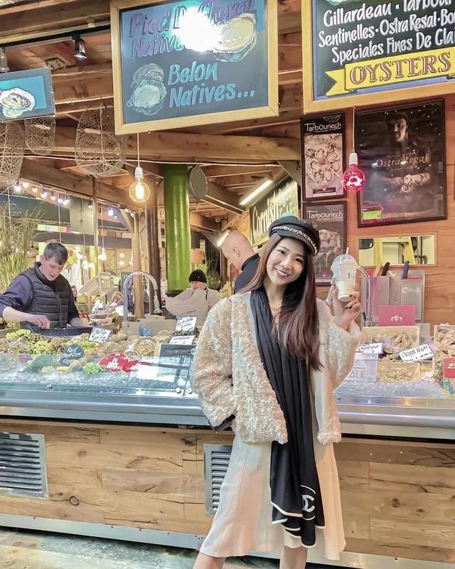 Jasmine茉莉细肩带深V小可爱喝红酒超深事业线让人著了迷(24)