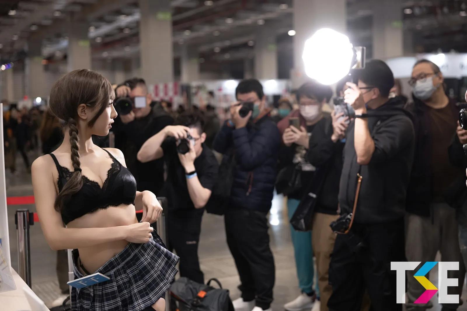 全场最火辣摄影会在这！JKF褔利摄 校园峰神榜：ド成人の主张(6)