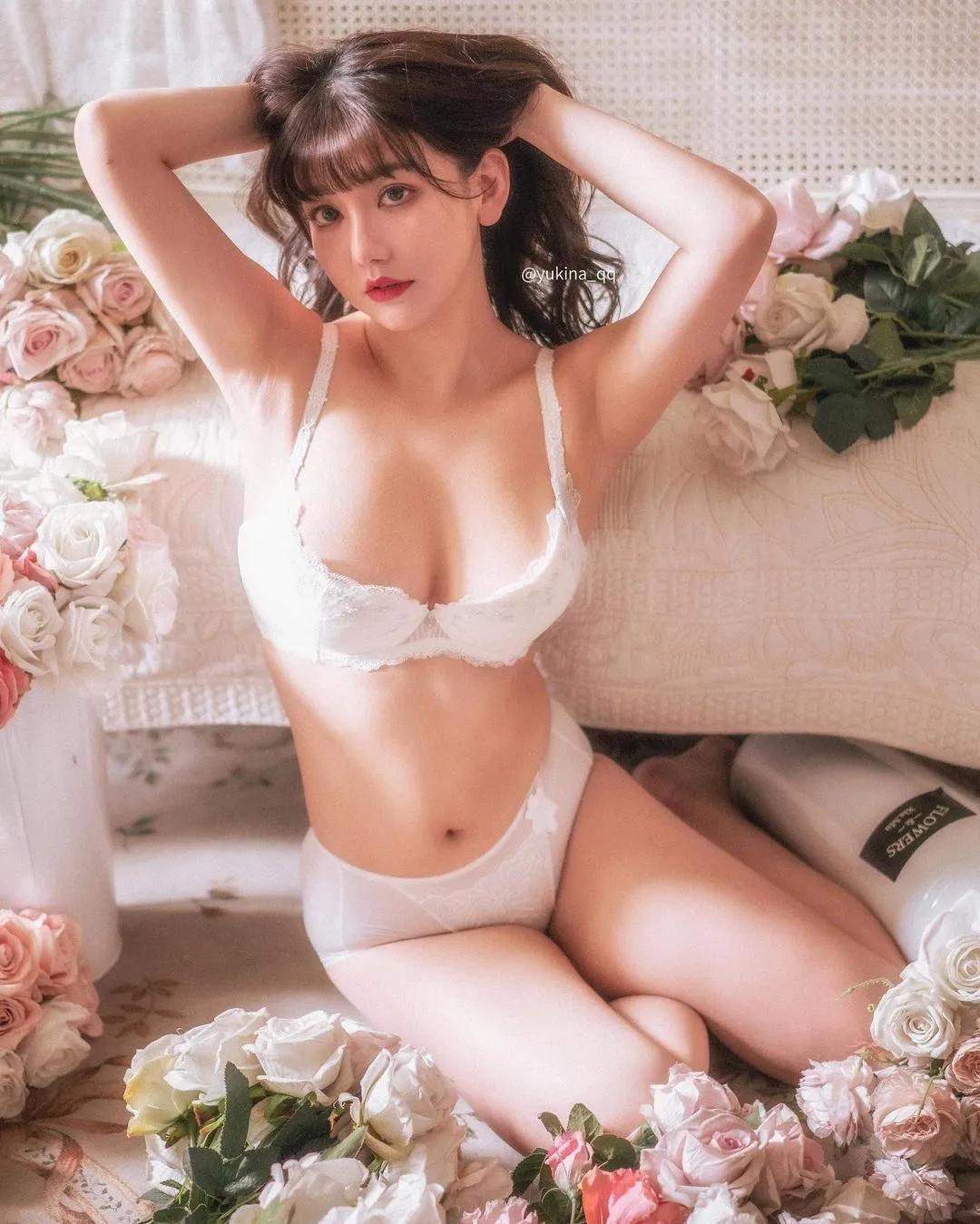巨乳好Ｑ弹！「Yukina优熙」挺F级美胸出水瞬间，超晃动画面好养眼！-小湿妹图(18)