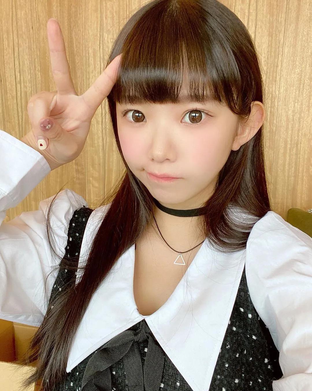 合法萝莉巨乳「长泽茉里奈」小学生风睡衣诱惑太犯规　根本逼大哥哥犯罪啊　-小湿妹图(21)