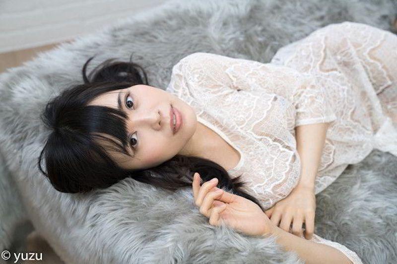 好大的胆子！「雪肌樱花妹」全裸泡汤拍写真 白嫩光滑邀你洗个鸳鸯浴～-小湿妹图(17)