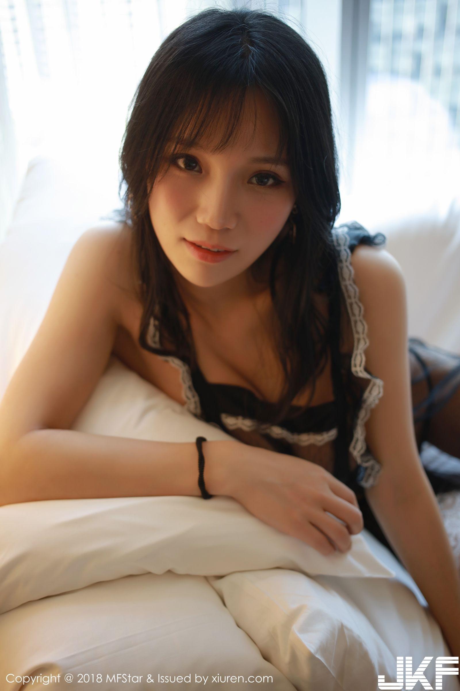 (42P)透视女仆李可可 凹凸别致难以抵抗_模范学院(10)