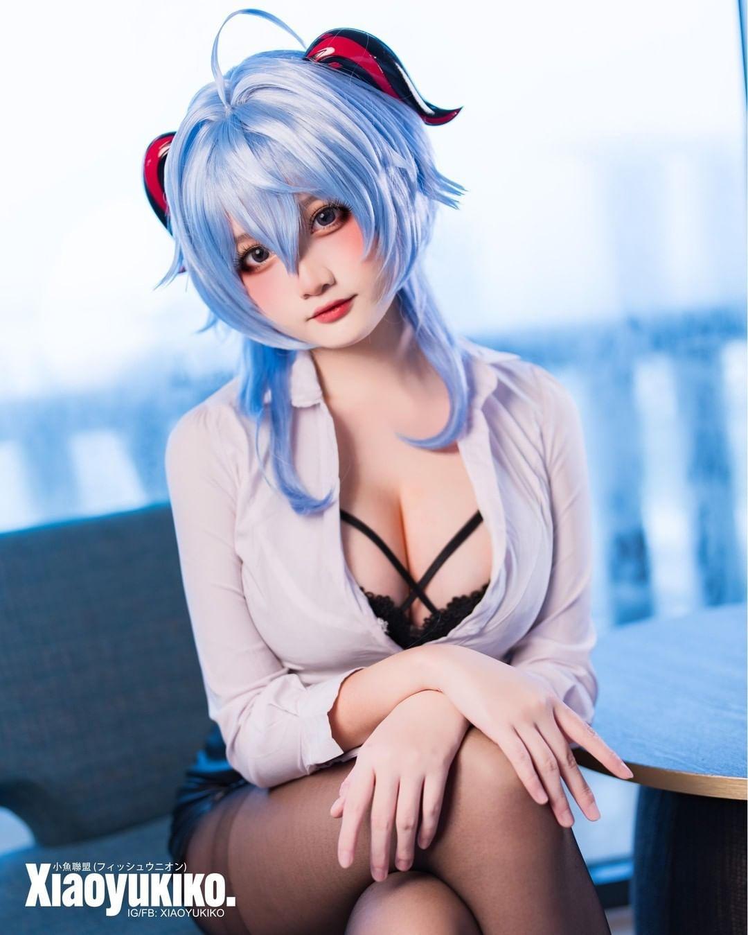 甜甜cosplayer「小鱼KIKO」看身材就知道她多有「内涵」乳量「溢出」画面太猖狂！(6)