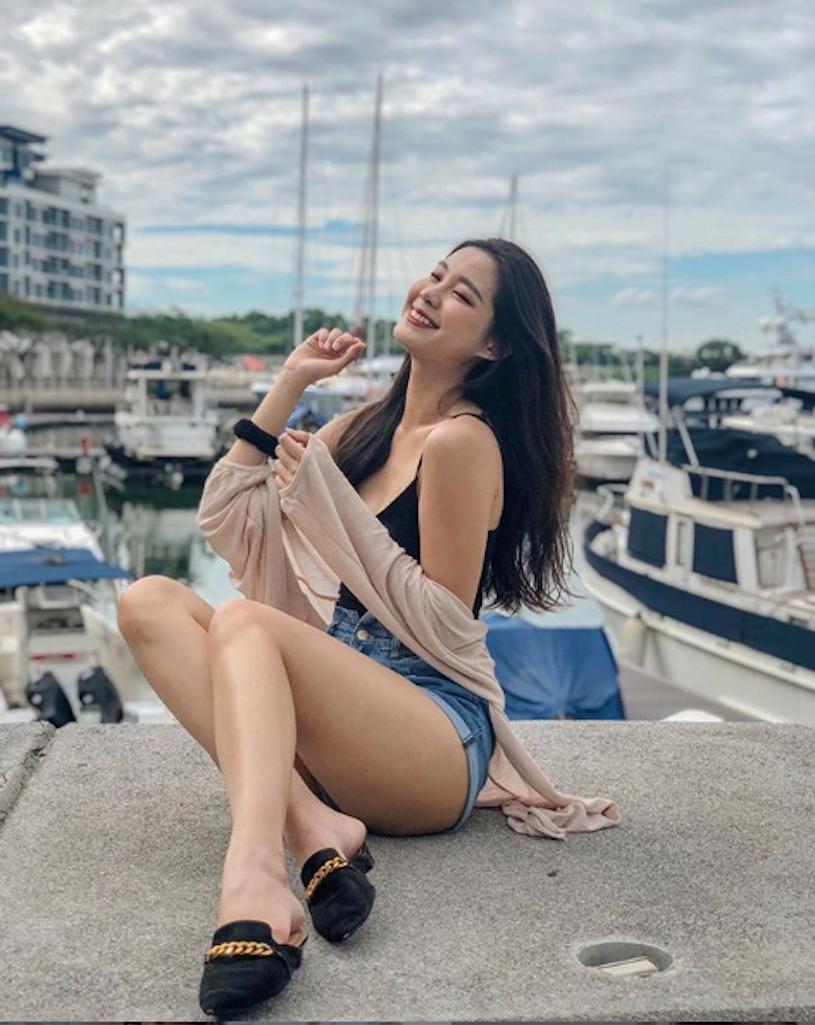 173妹子「Lee Xuan」曲线超逆天，诱惑细长美腿一看就好惊人！-小湿妹图(11)