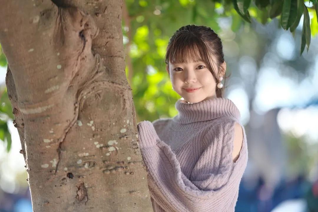 童颜巨乳小只马「小原一华」巴掌小脸可爱到犯规　肉感曲线清纯中微透色气-小湿妹图(17)