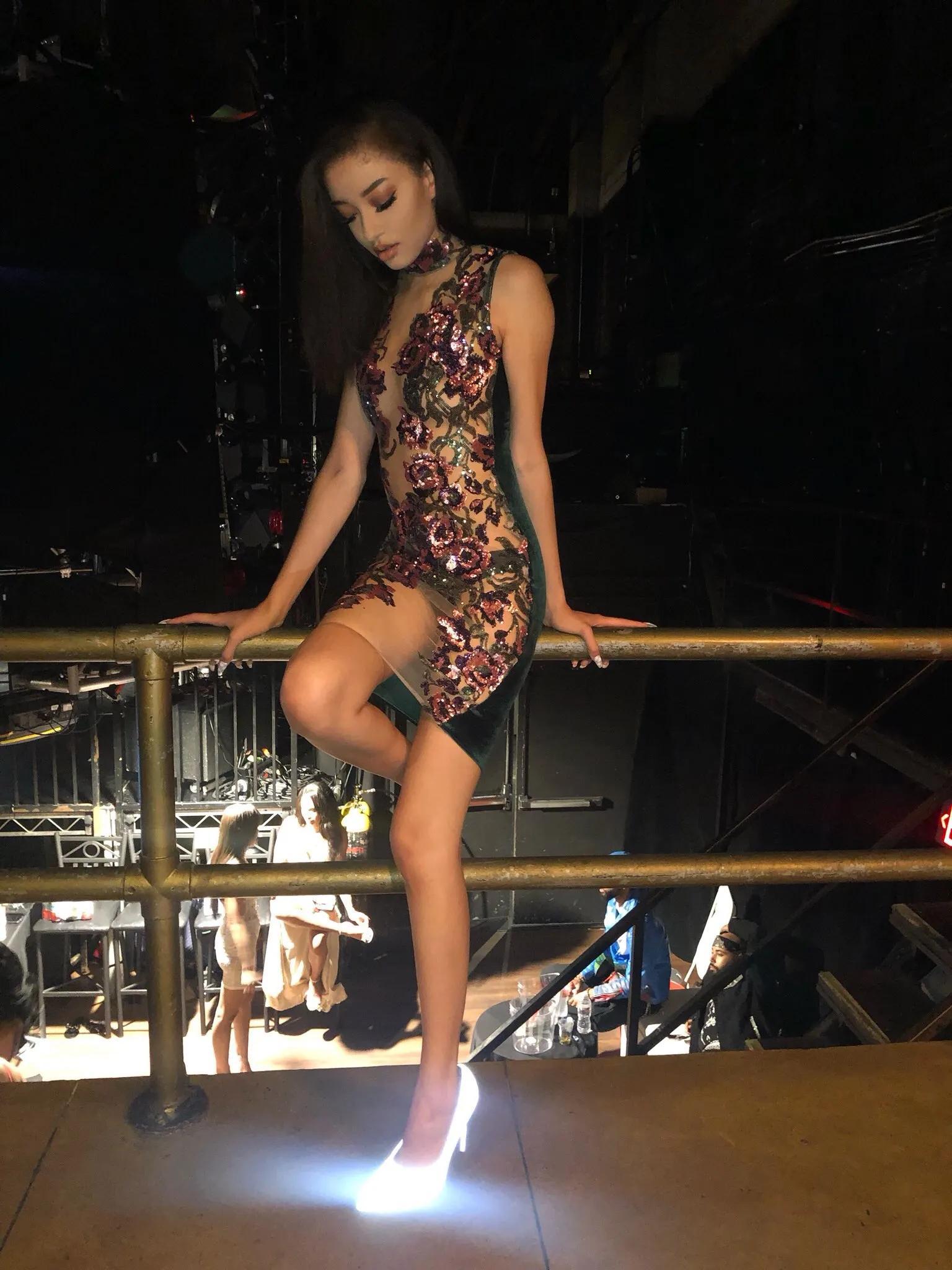 D槽女神遭网友讥笑手肘好黑 亲回：「职业伤害」意外曝光暗黑界辛酸(9)