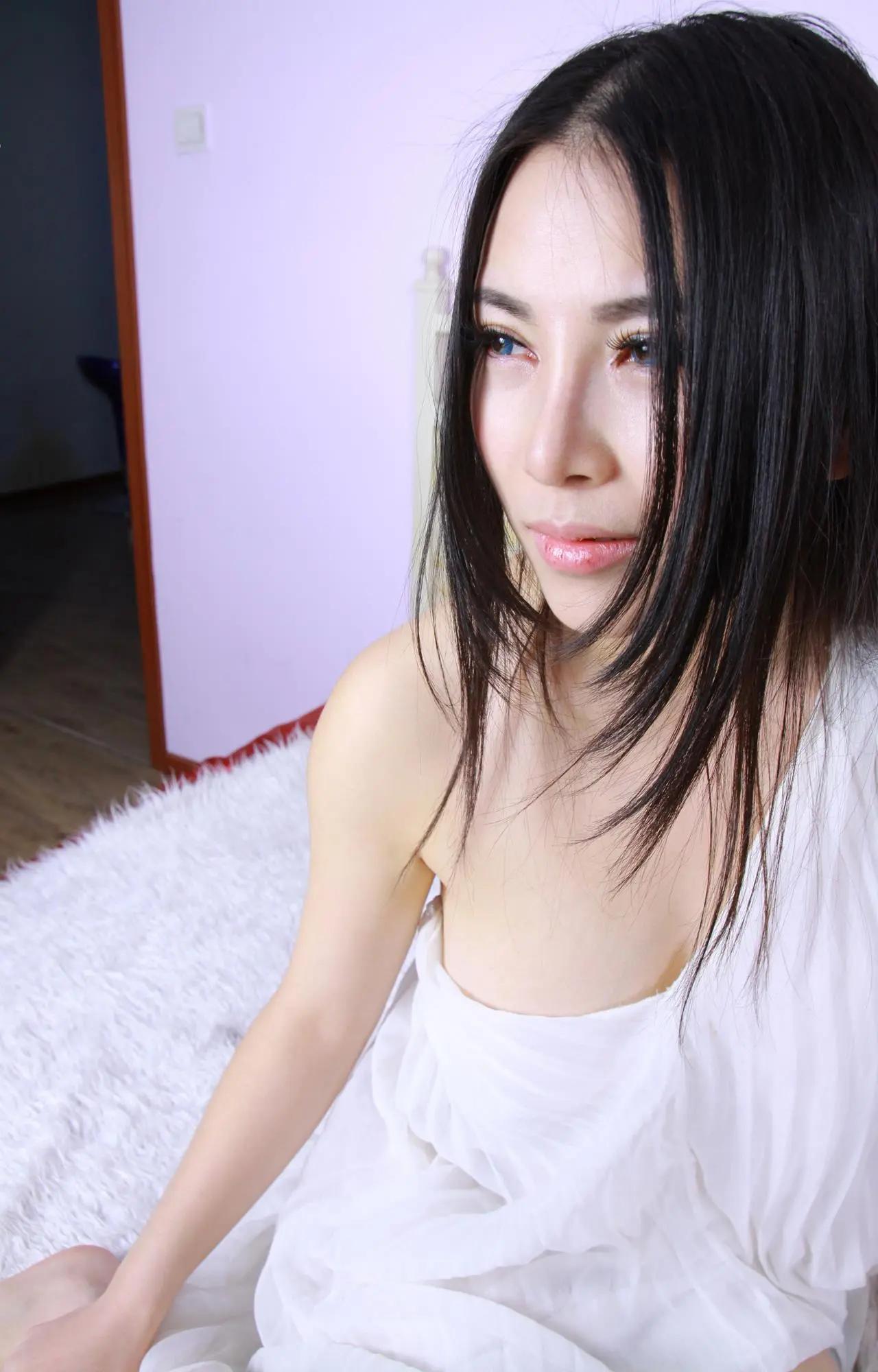 国模杨依 大尺(十)66(48)