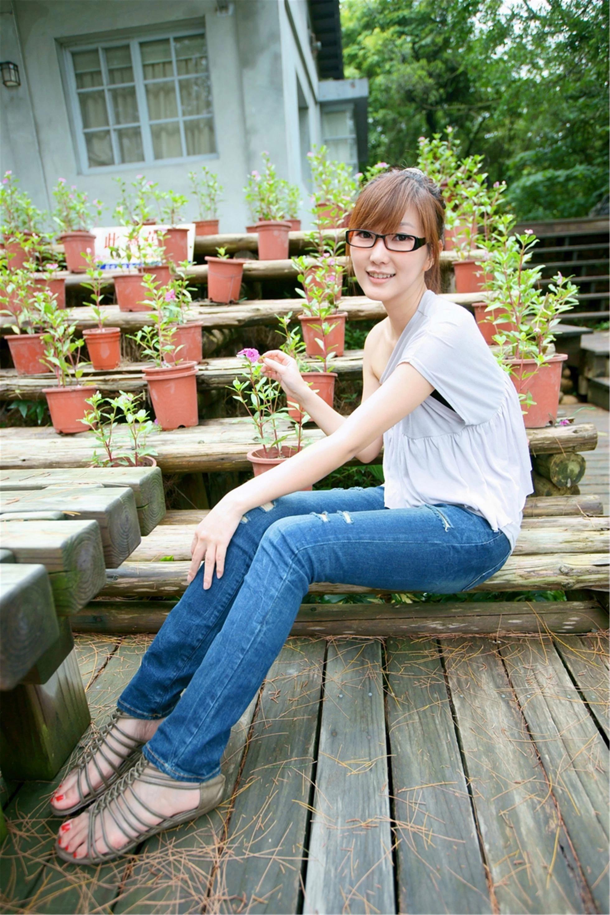 [台湾美女] 模特Sammi - 绿意盎然 唯美写真集(12)