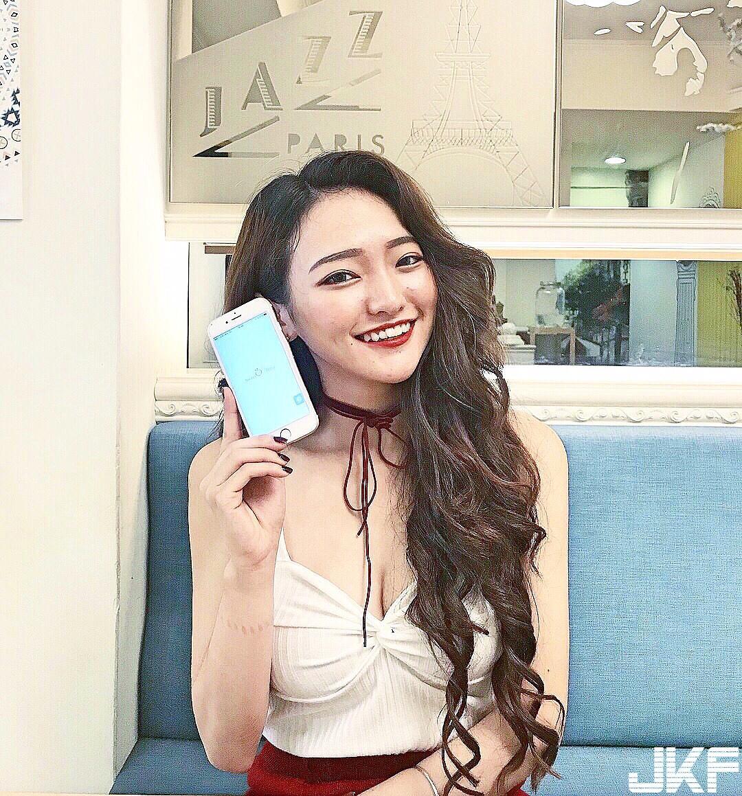 才刚18岁！美容系大一新生「长辈炸裂」！发育过人身材太火辣了！-小湿妹图(19)