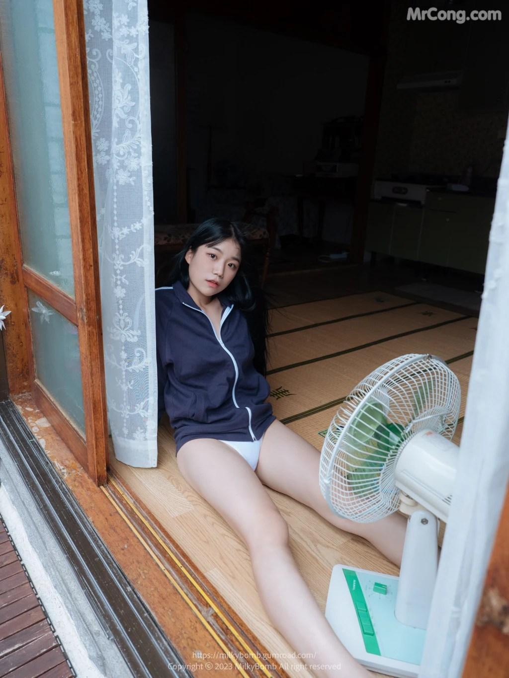 [MilkyBomb] Yui: Vol.2 Tracksuit (유이 체육복) (201 photos )(29)