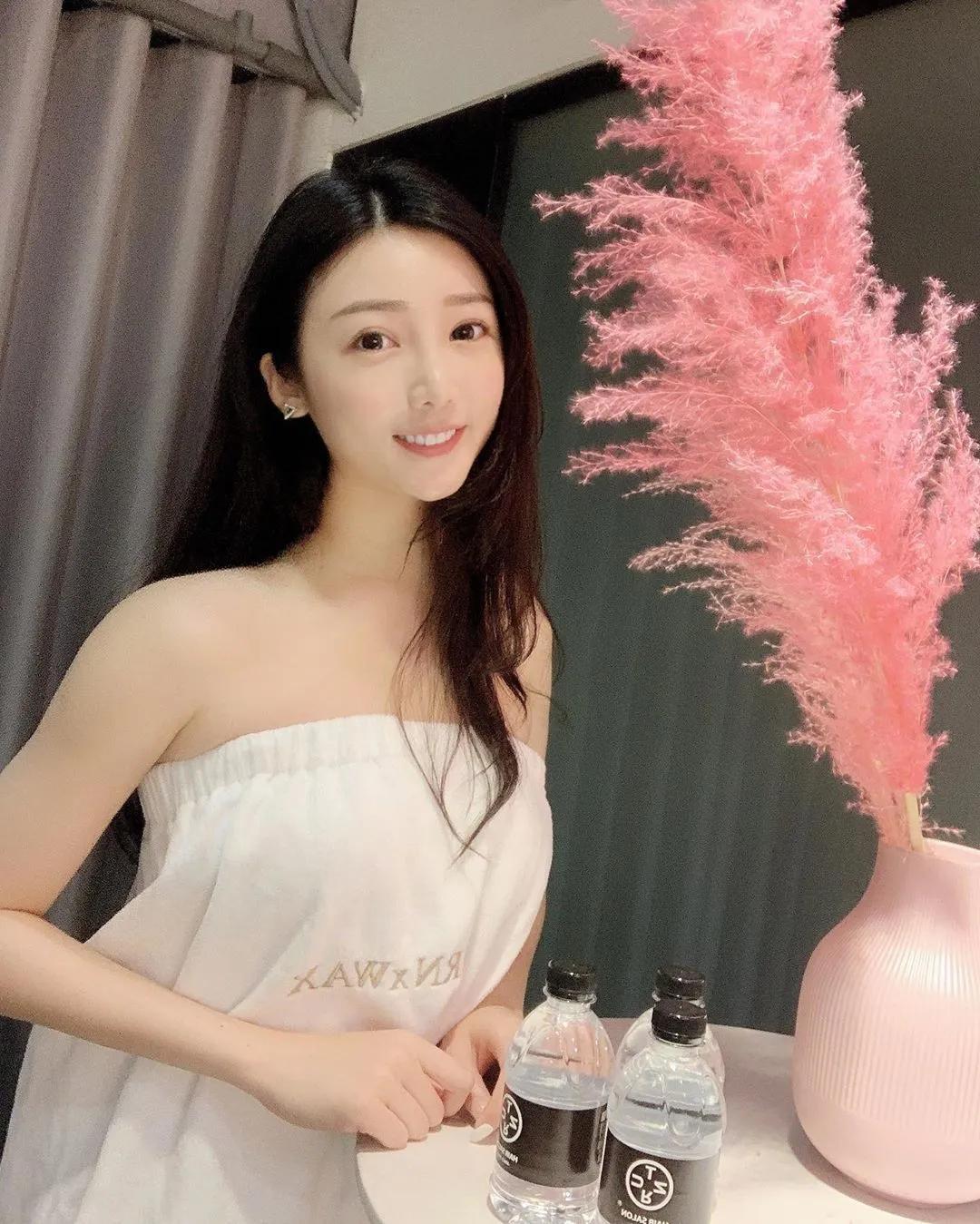 许薇安Vivi Hsu 这曲线好凶：真是不得了(3)