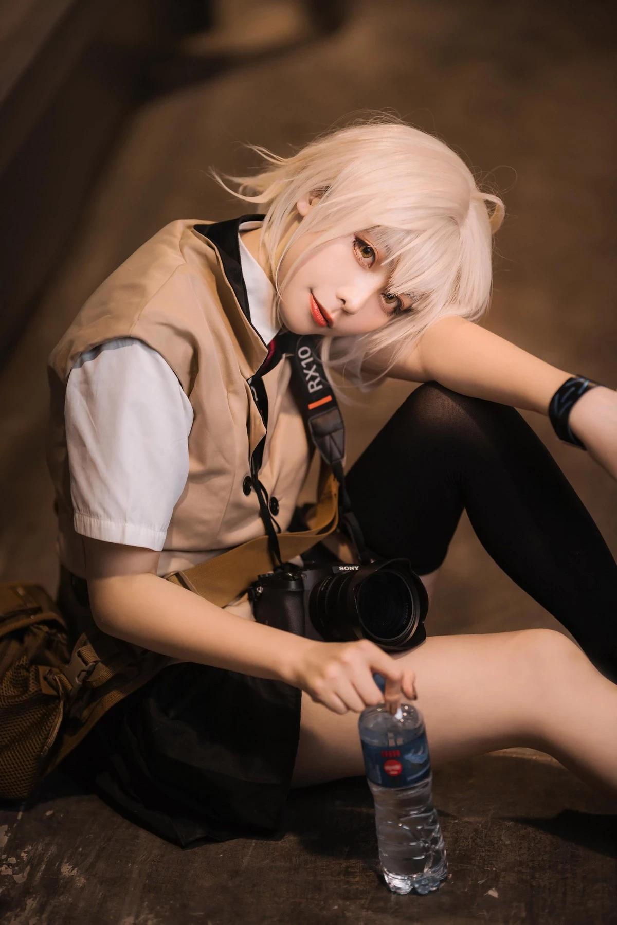 Coser美女櫻島嗷一明日方舟Cos系列主題性感黑色系服飾秀完美身材誘惑寫真91P(12)