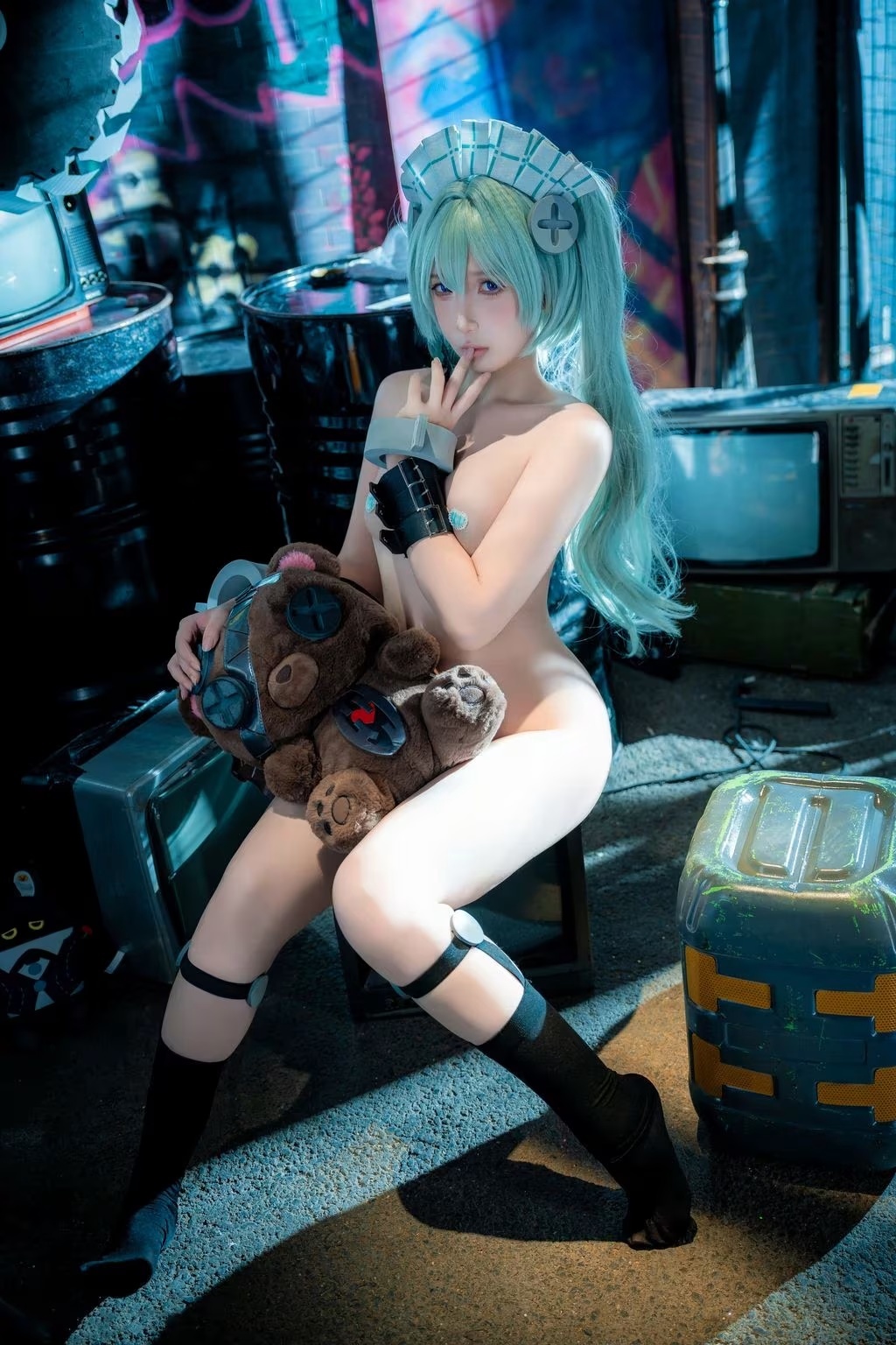 小和甜酒演繹絕區零可琳性感魅影(56)