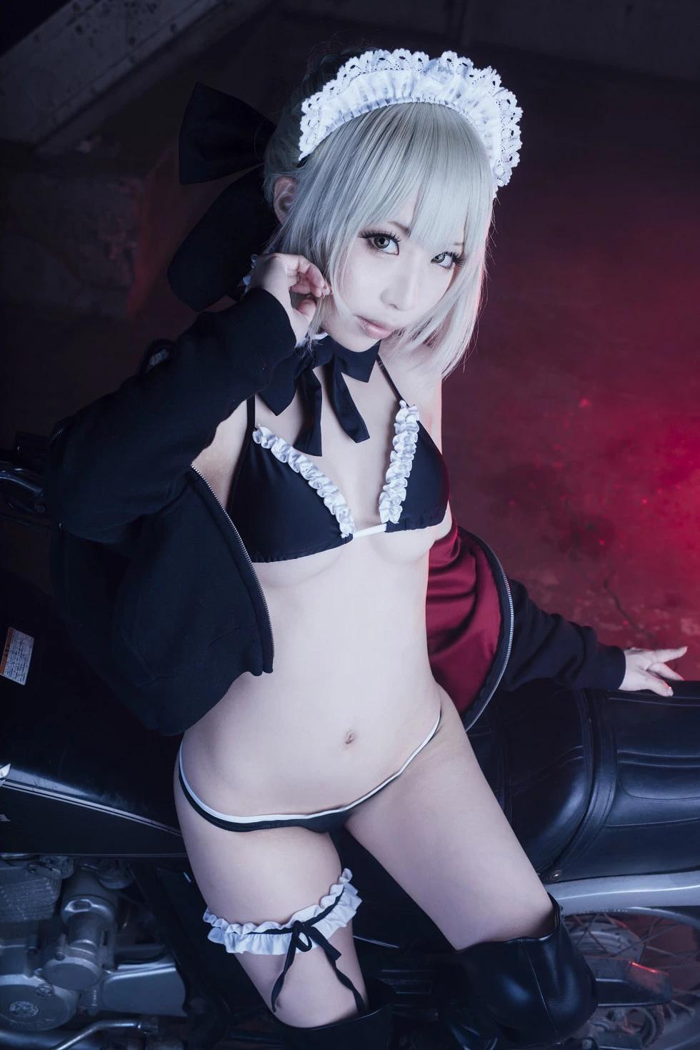 [Cosplay精選]《HeartBreak Morgan》吃雪糕的緊身衣妹子性感寫真243P(98)