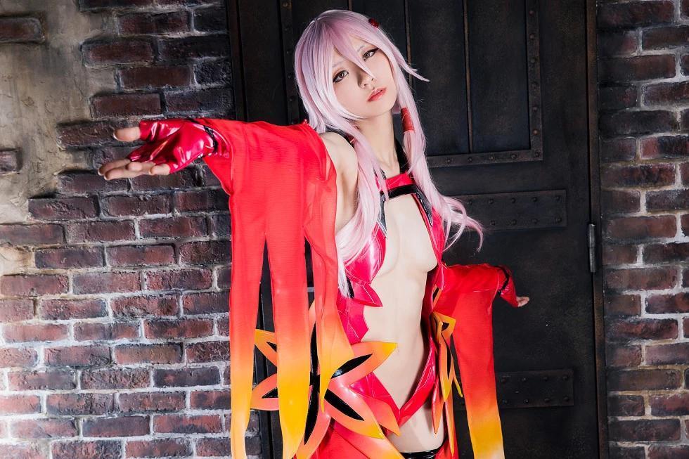 [Cosplay精選]Cosplay真人CelleQuiPriePourDemanderLePardon萌妹子寫真350P(49)