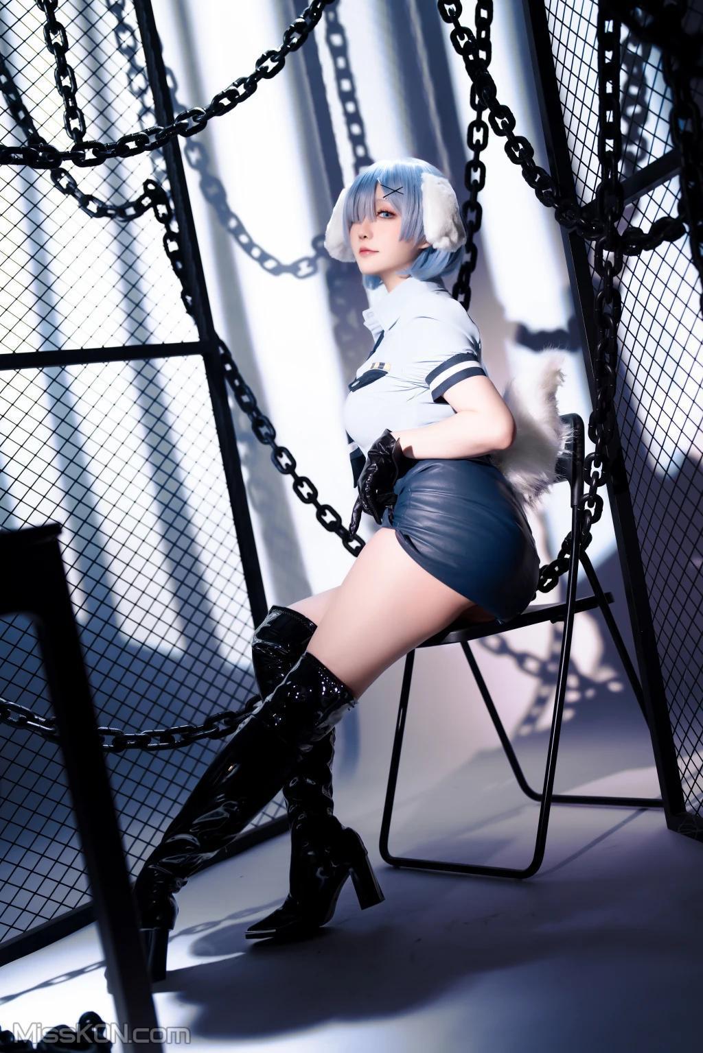 Coser@星之迟迟Hoshilily: 2024年02月计划C RE0 蕾姆 狗耳警官 (101 photos )(12)